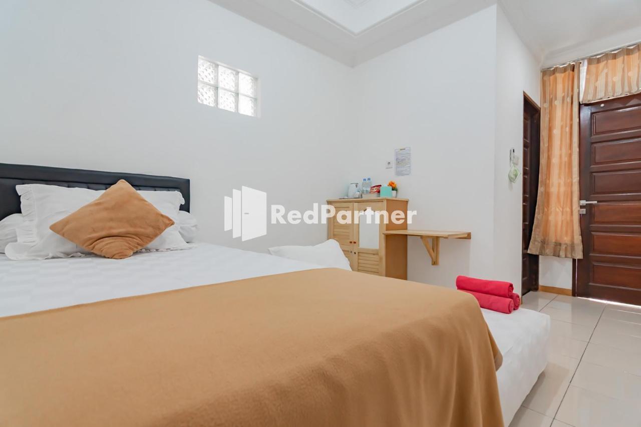 Langkar Guest House Syariah Mitra Reddoorz Samarinda Zewnętrze zdjęcie