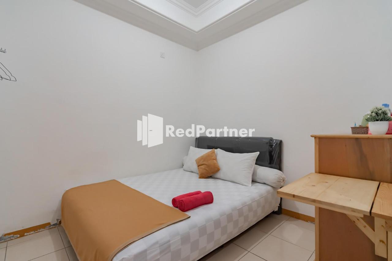 Langkar Guest House Syariah Mitra Reddoorz Samarinda Zewnętrze zdjęcie